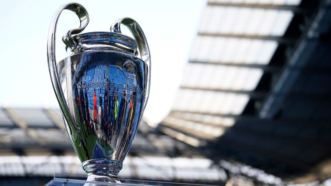 面反映出马 面反映出马